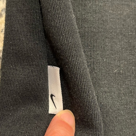 Nike Vintage Black Hoodie Drawstring Waist Girl’s Size Small 4-6 EUC - Picture 9 of 11